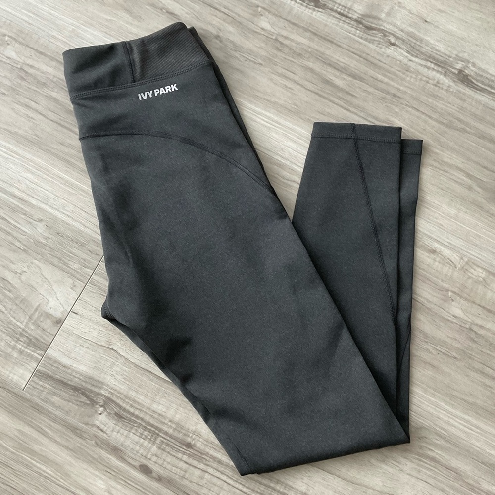 IVY PARK Women Leggings ( M )